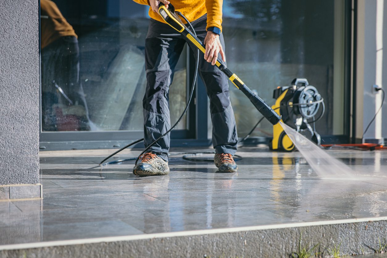 Pressure cleaning by The Tidy Kiwi house washing service. Services include, gutter cleaning, house washing, and driveway cleaning.